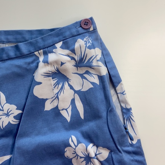 Sutton Studio Blue Floral Capris - Picture 2 of 3